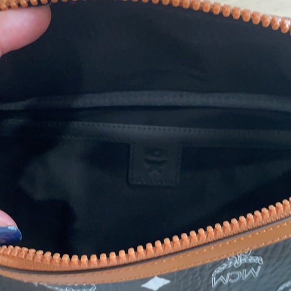 MCM Belt Bag+Cross body+100% Authentic+Fanny Pack - Picture 8 of 10